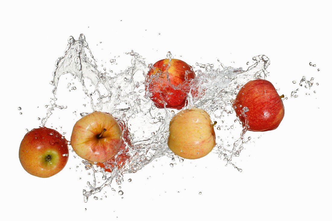 Äpfel mit Wassersplash