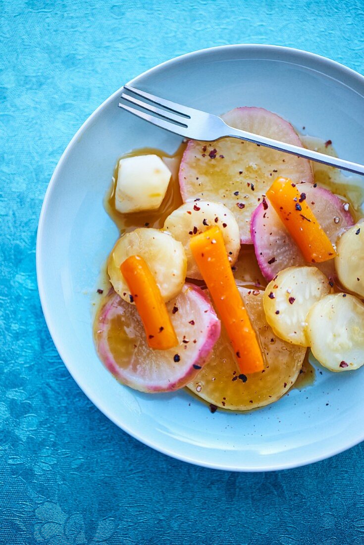 Caramelised root vegetables (seen from above)