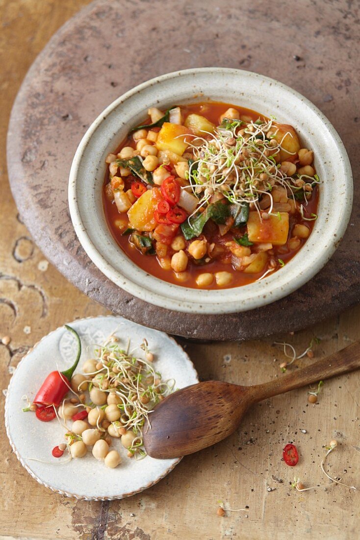 Vegan potato curry with chickpeas and chilli
