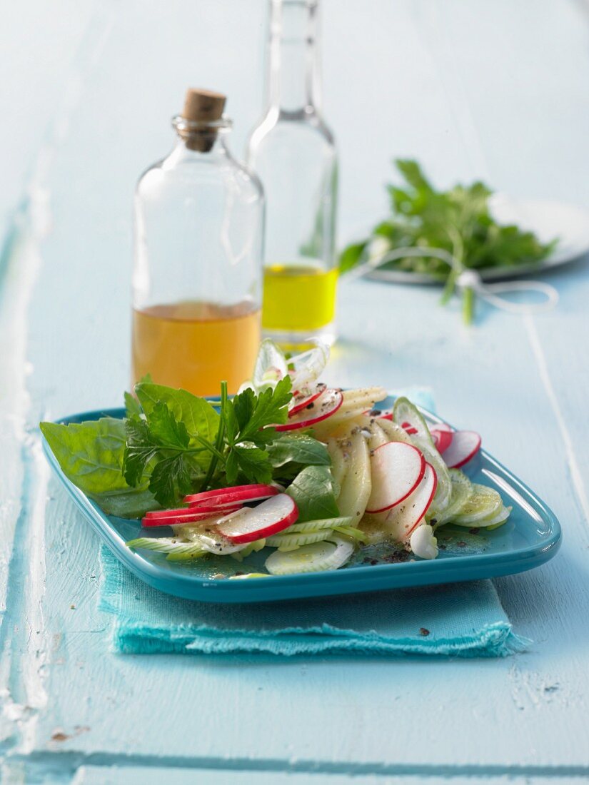 Radish and fennel salad