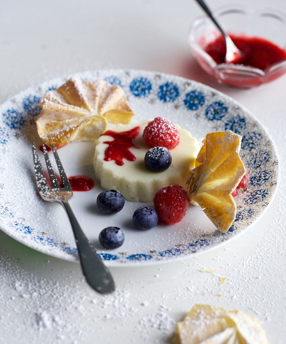 Panna cotta with crispy filo pastry fans