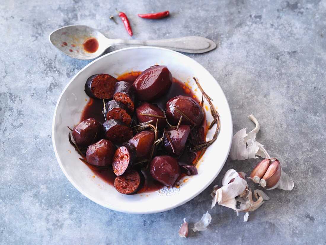 Rotwein-Kartoffeln mit Chili & Chorizo