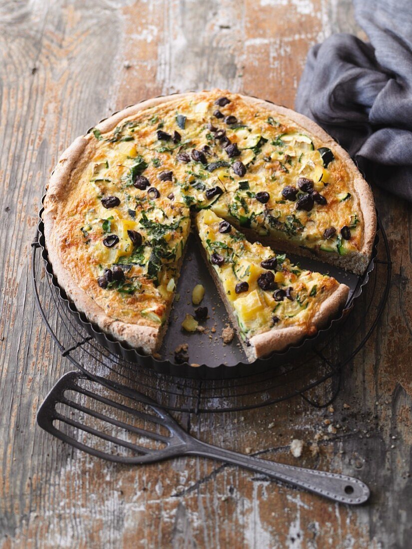 Vegetarian potato quiche with courgette