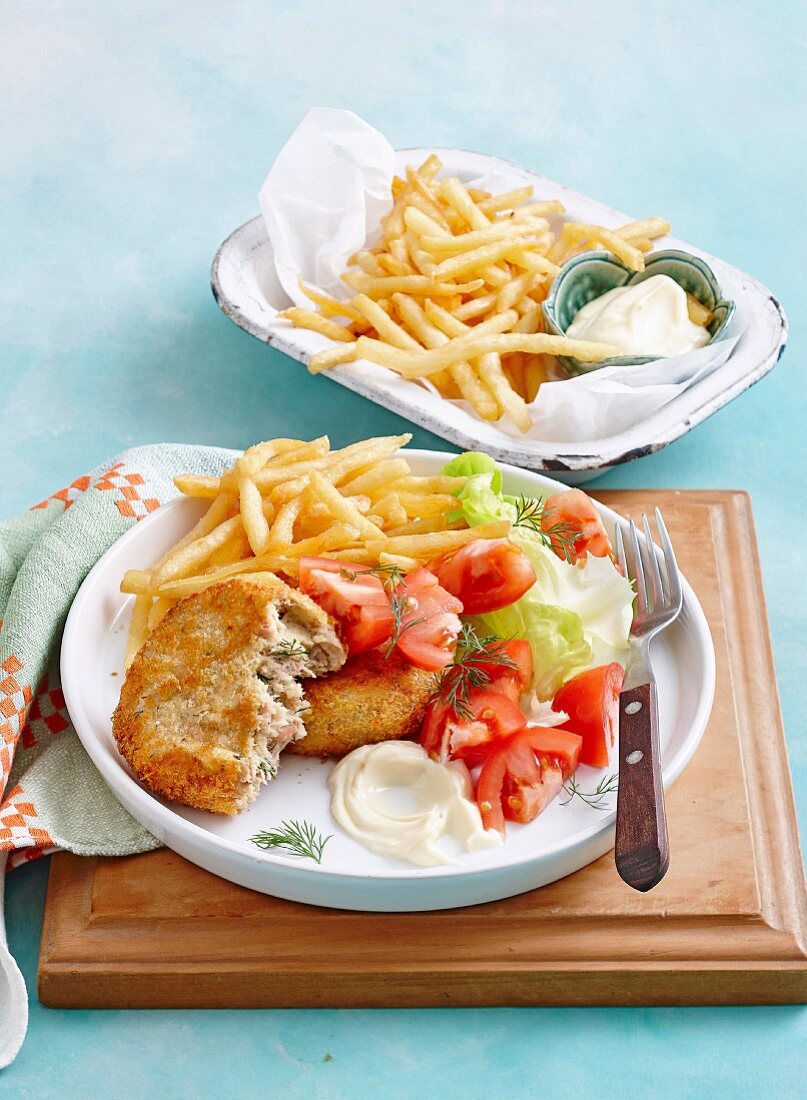 Tuna and bean meatballs with french fries