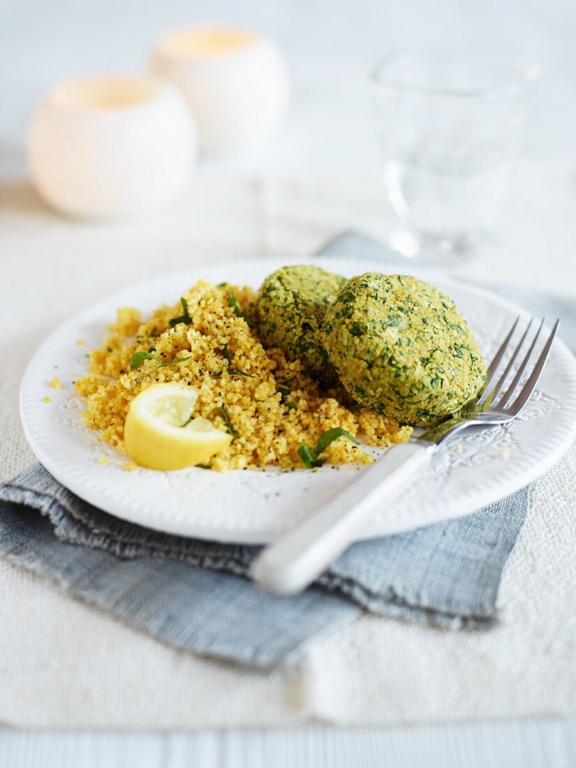 Chickpea cakes with lemon rice
