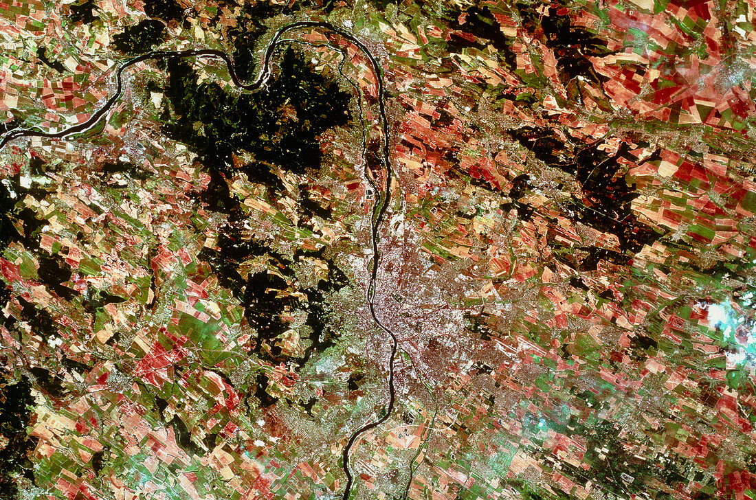 Landsat view of Budapest and surroundings