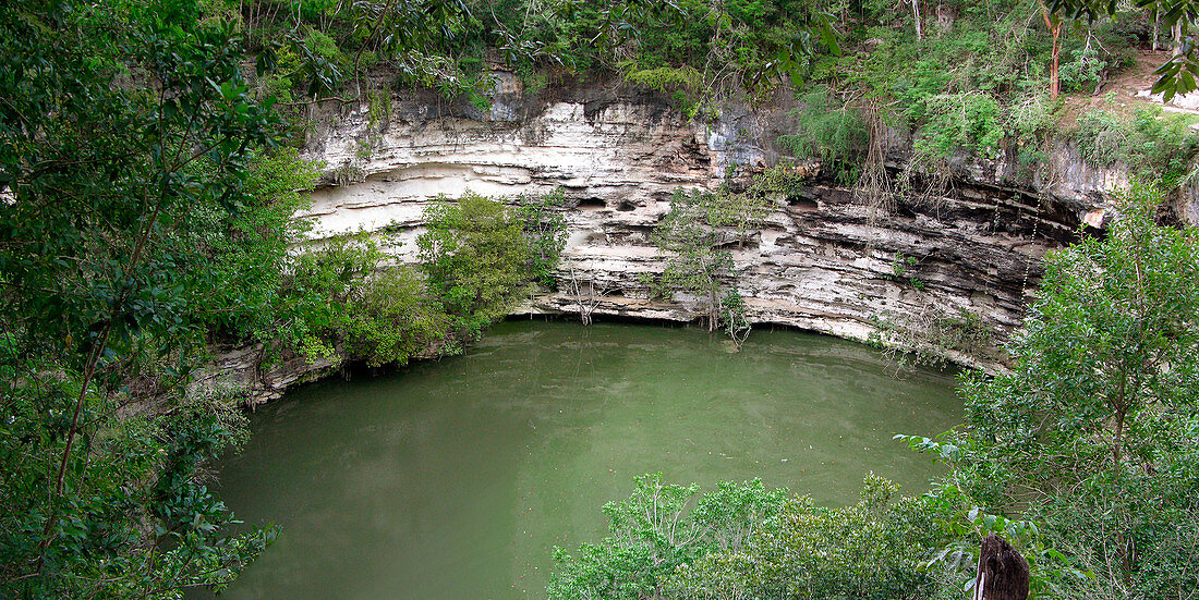 Cenote Sagrado,Chichen Itza,Mexico