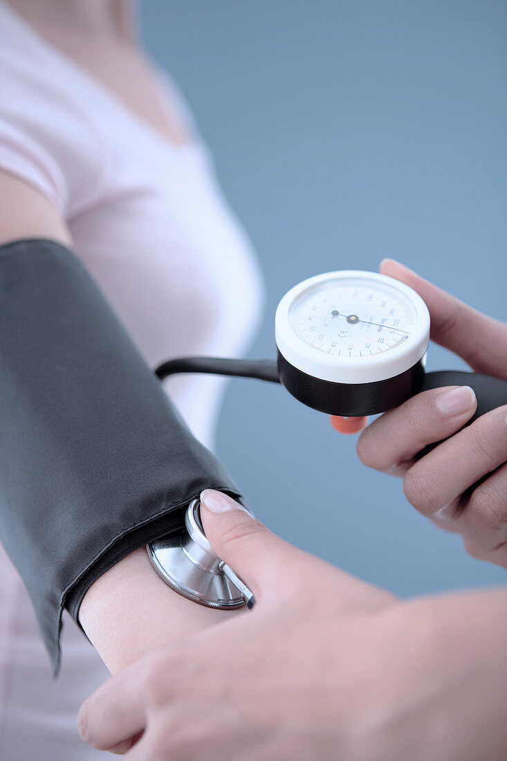 Measuring blood pressure