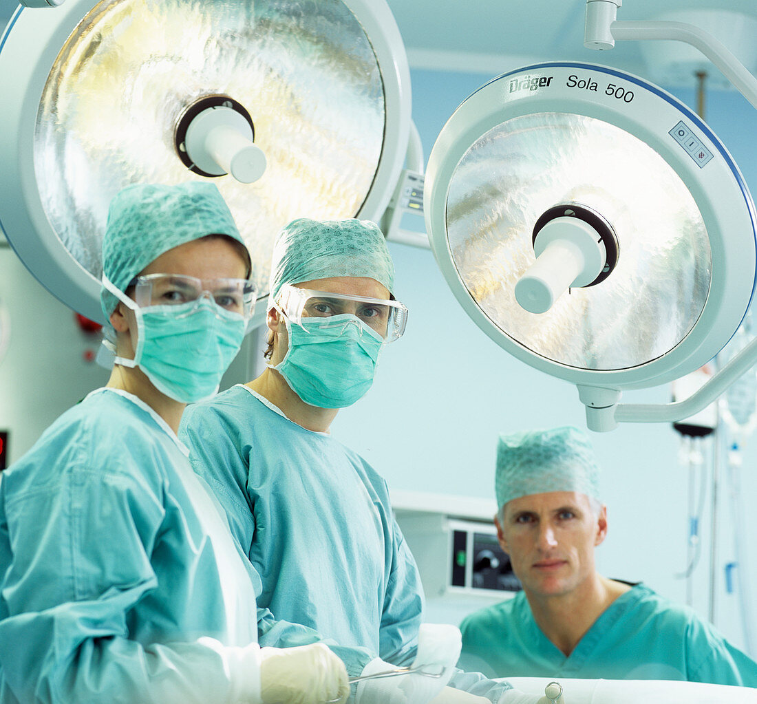 Operating theatre personnel