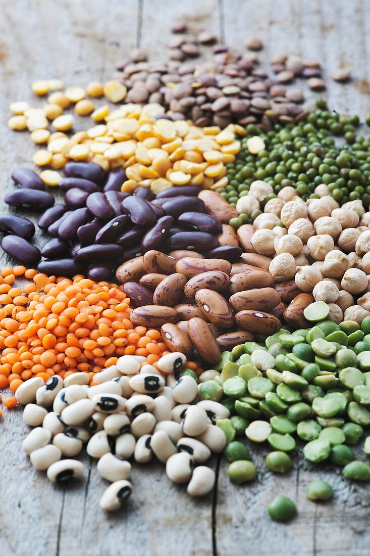 Selection of beans,lentils and peas