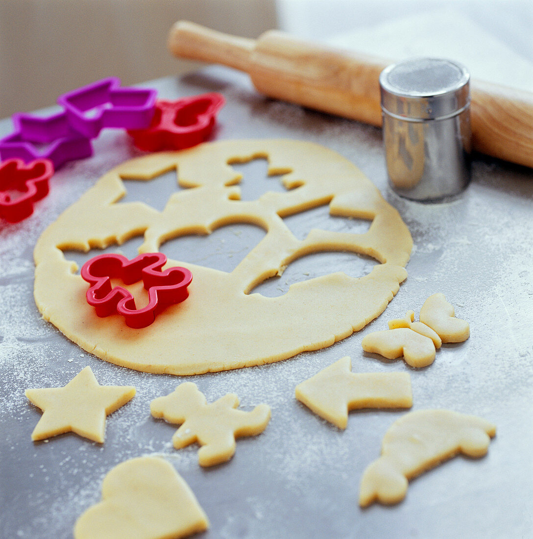 Pastry dough shapes