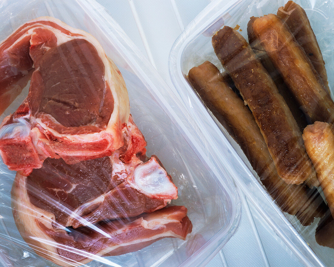 Safe storage of raw and cooked meats