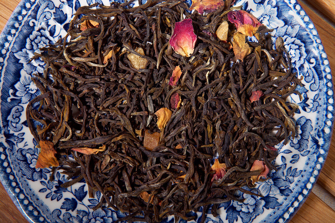 Rose-flavoured tea