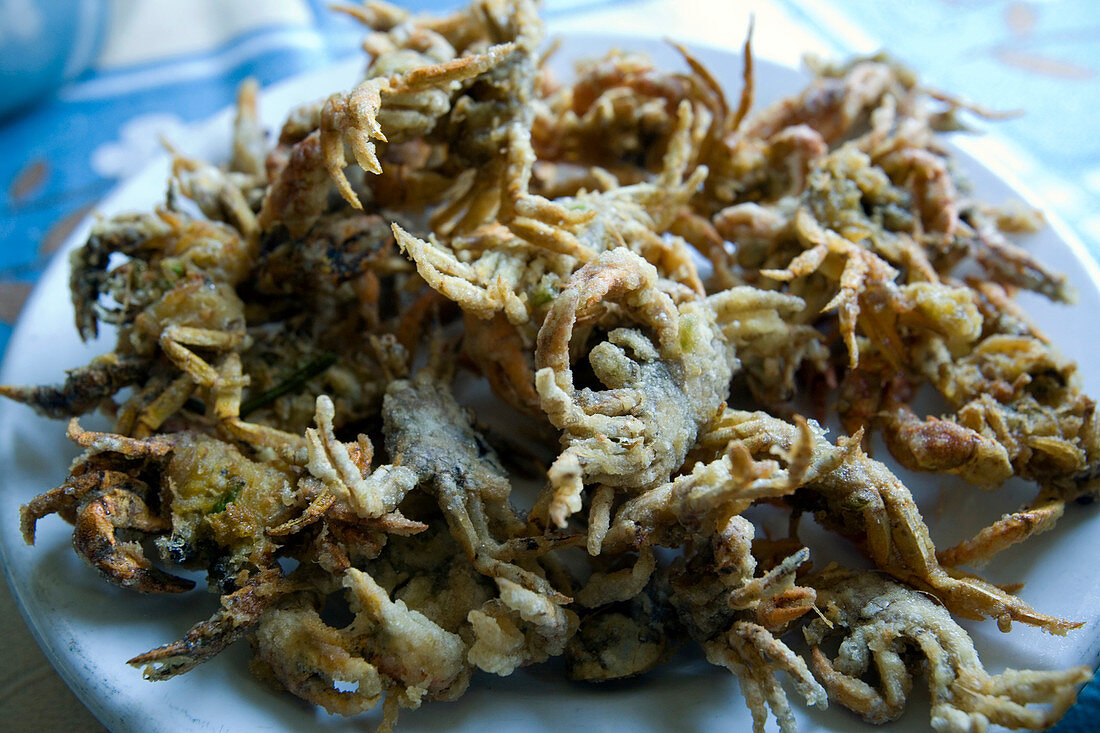 Deep-fried crabs
