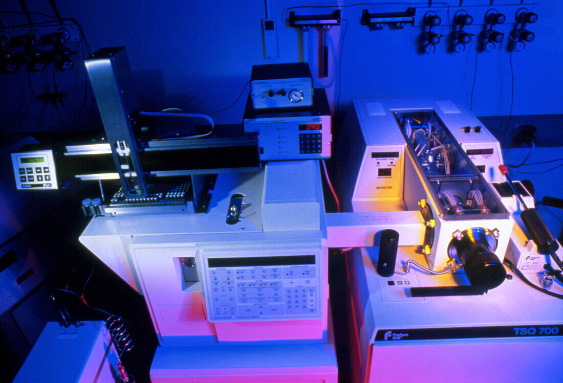 Gas chromatography and mass spectrometer