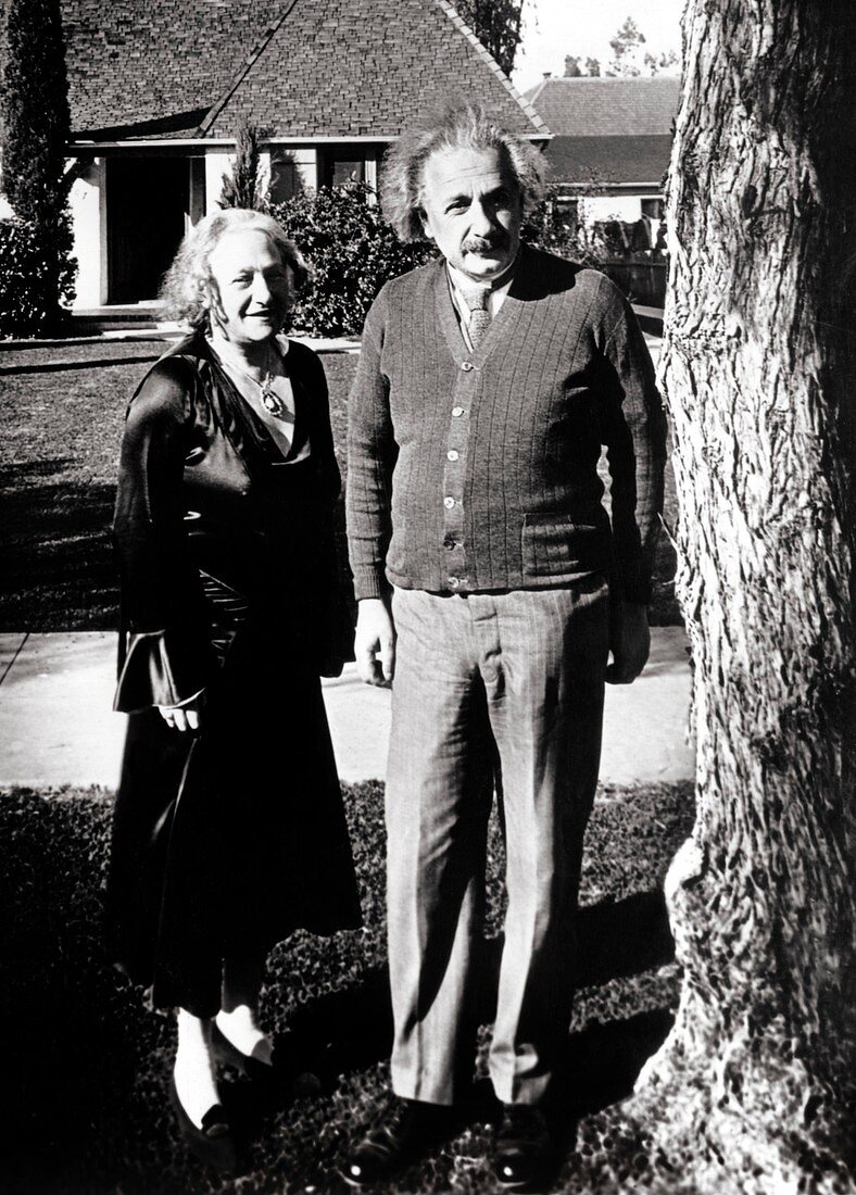 Albert Einstein with second wife,in early 1930s