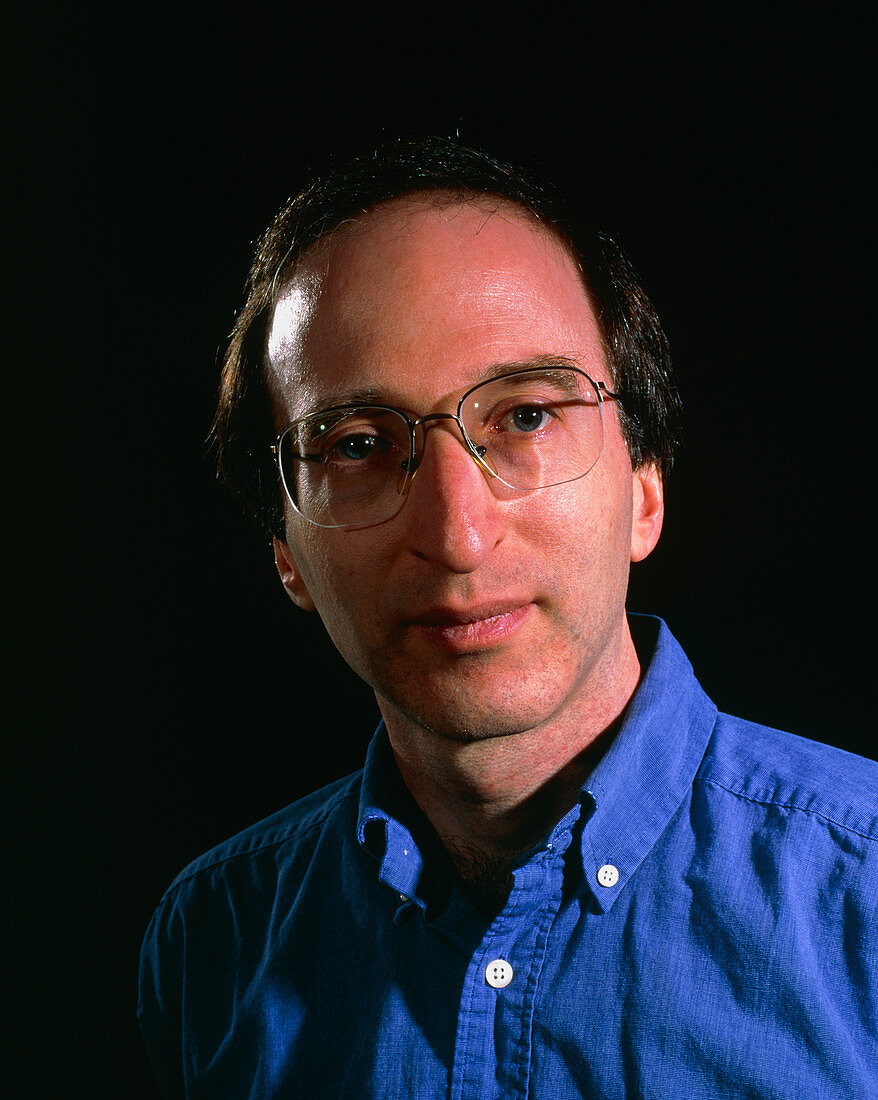 Saul Perlmutter,American astrophysicist