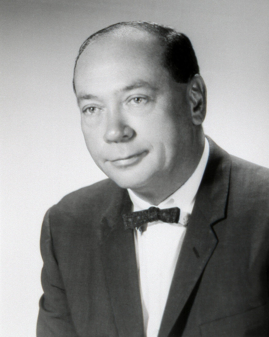 Earl Wilbur Sutherland,US physiologist