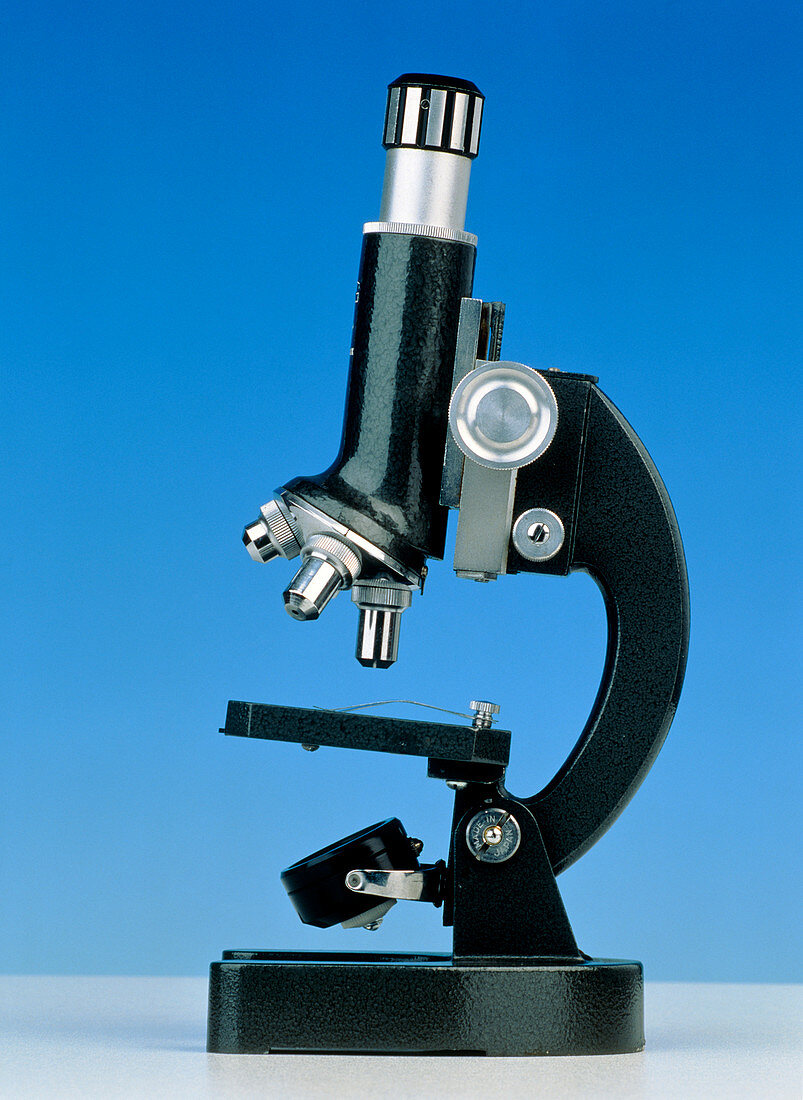 An optical (light) microscope with mirror