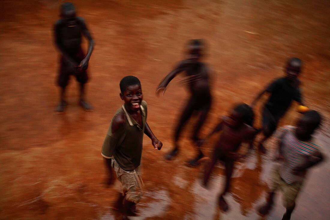 Displaced Ugandan children