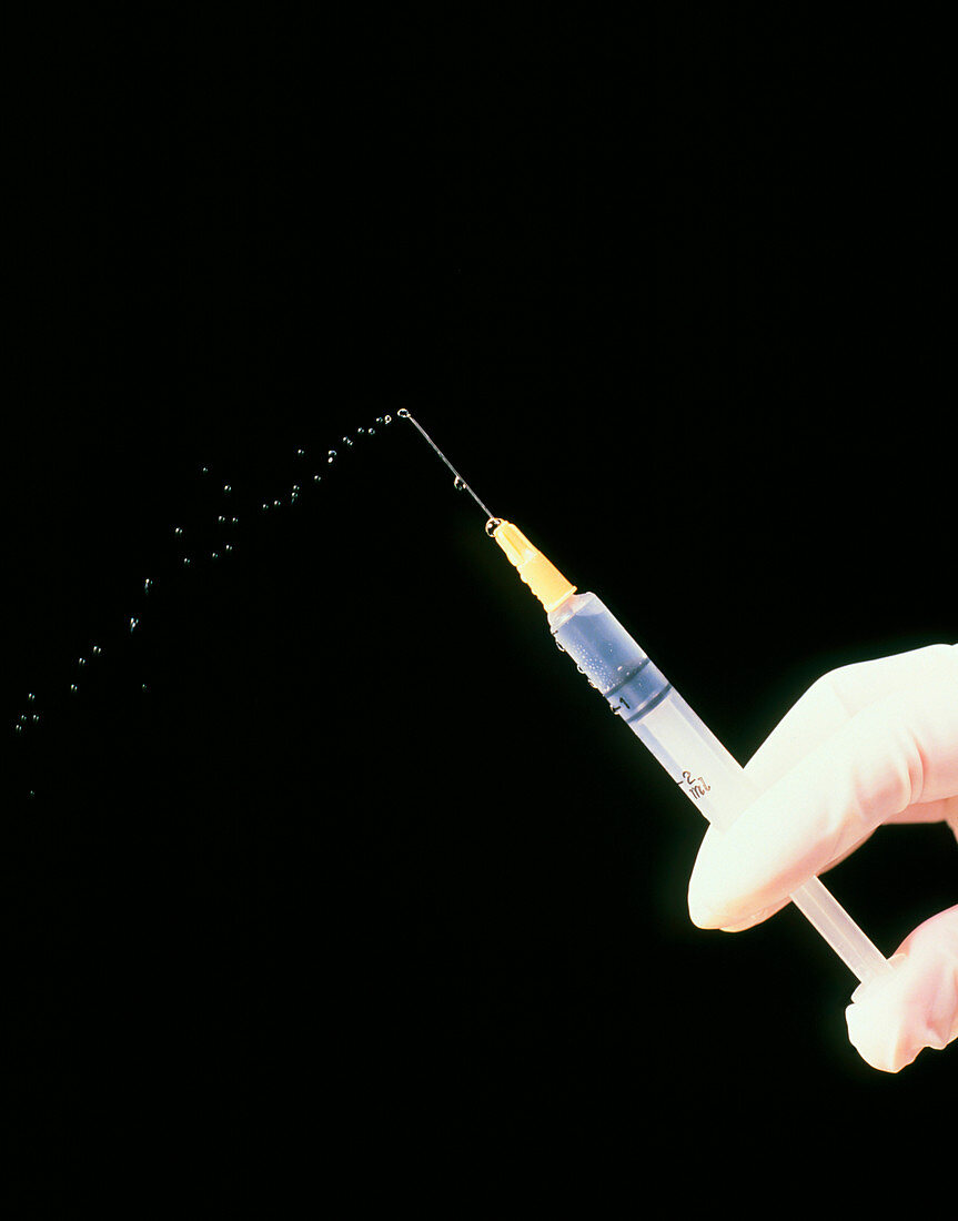 Hypodermic syringe
