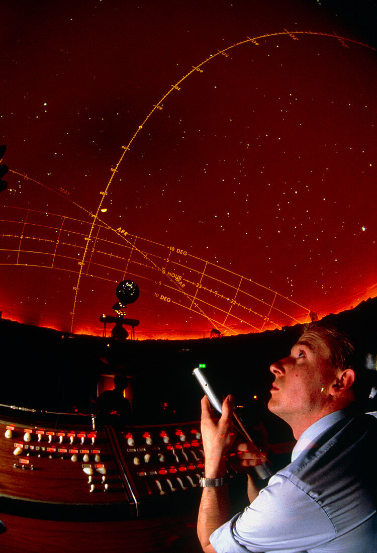 Projectionist Ray Rutter: planetarium Jodrell Bank