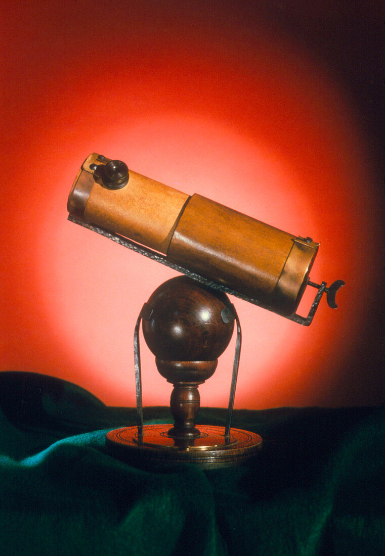 Model of Newton's reflecting telescope