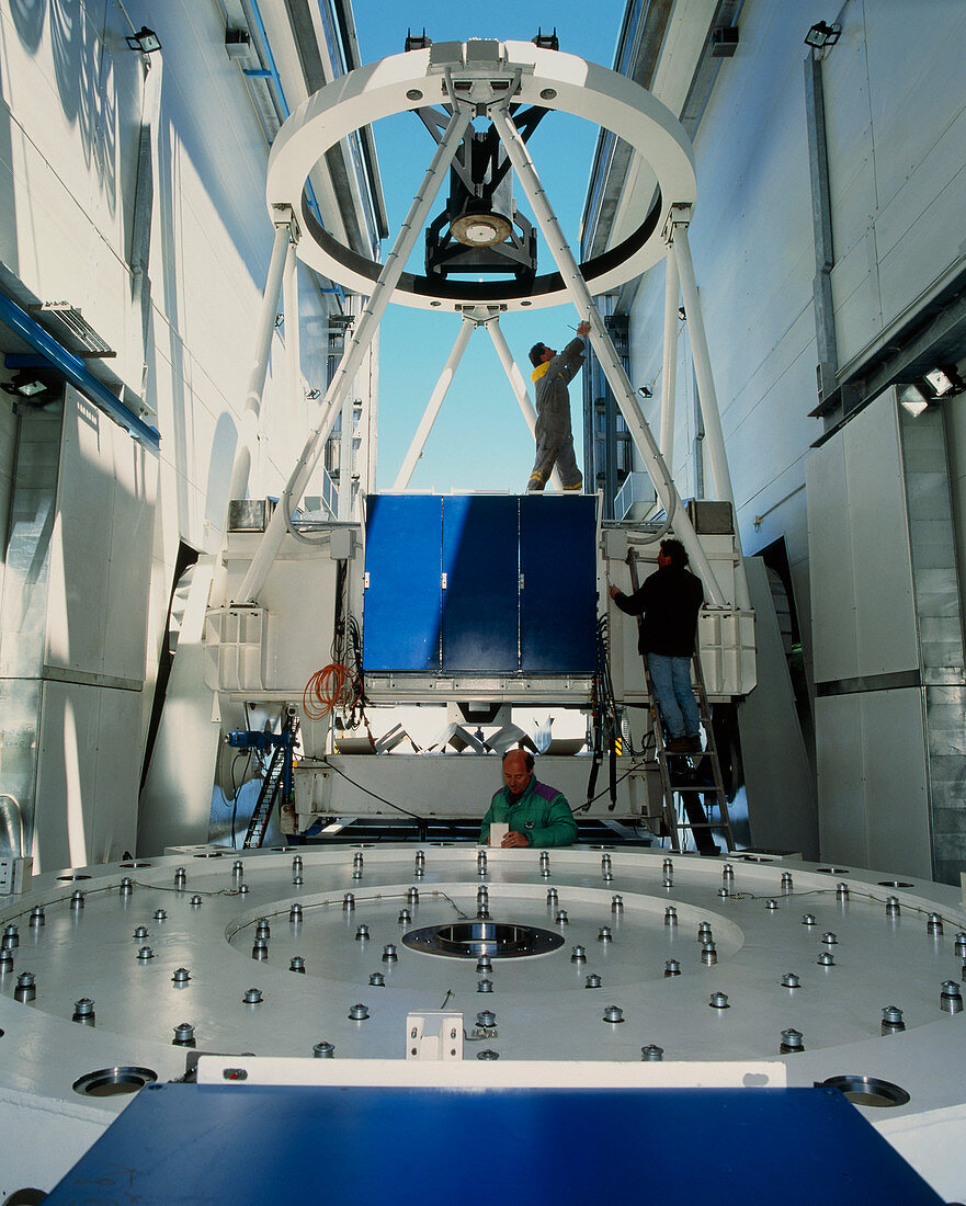 Galileo National Telescope mirror support