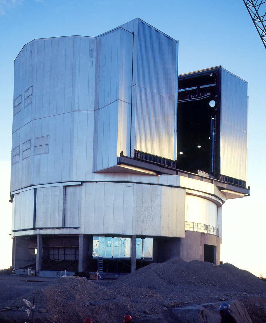 Very Large Telescope being built at Cerro Paranal