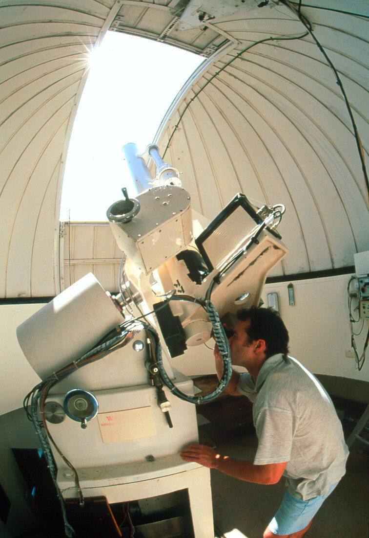 Astronomer uses telescope at Culgoora Solar Obser