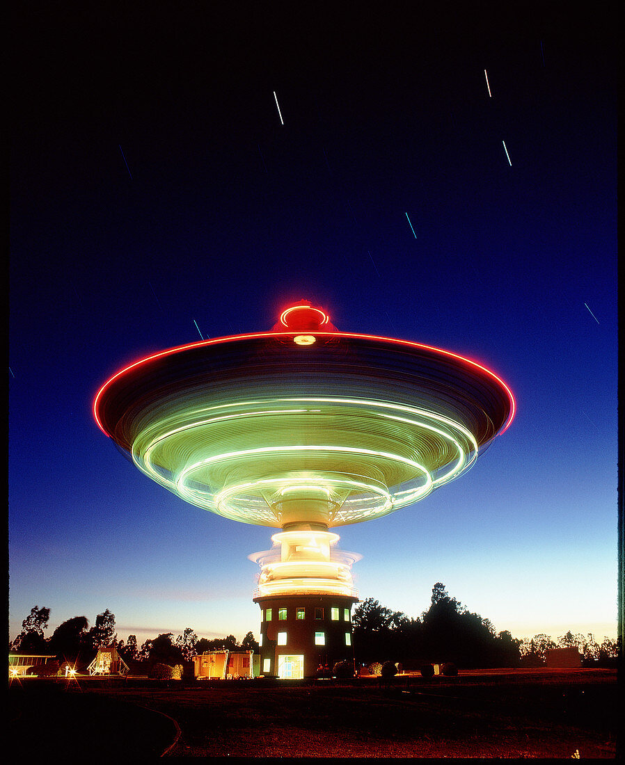 Parkes radio telescope,Australia