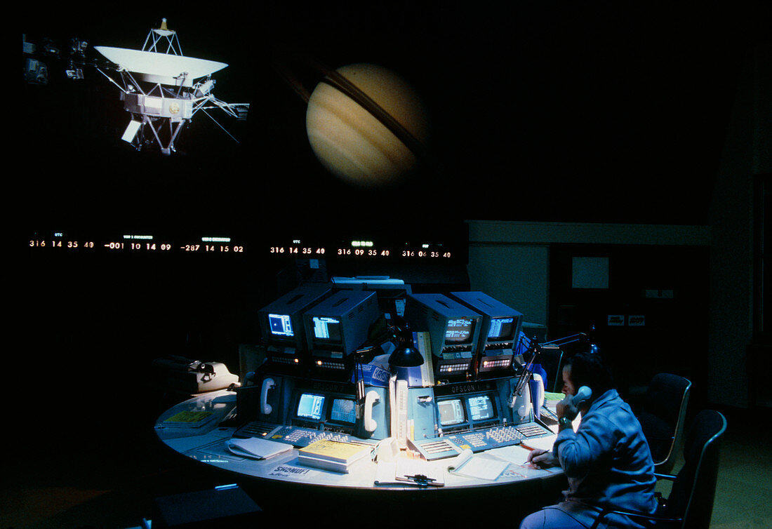Voyager 1 mission control during Saturn encounter