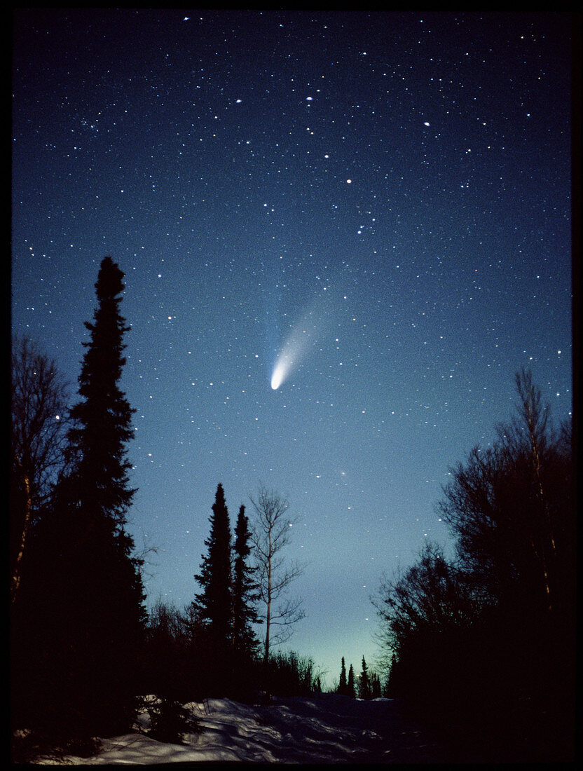 Comet Hale-Bopp & aurora borealis