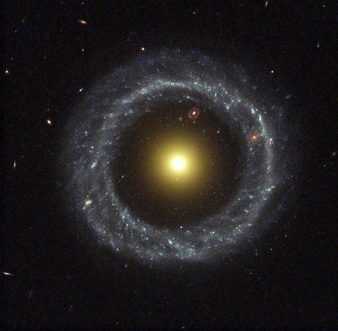 Hoag's Object ring galaxy,HST image