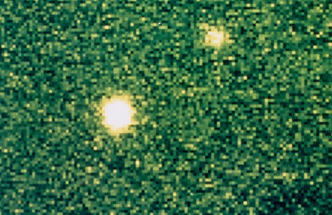 F/col optical APM image of quasar BR 1202-07