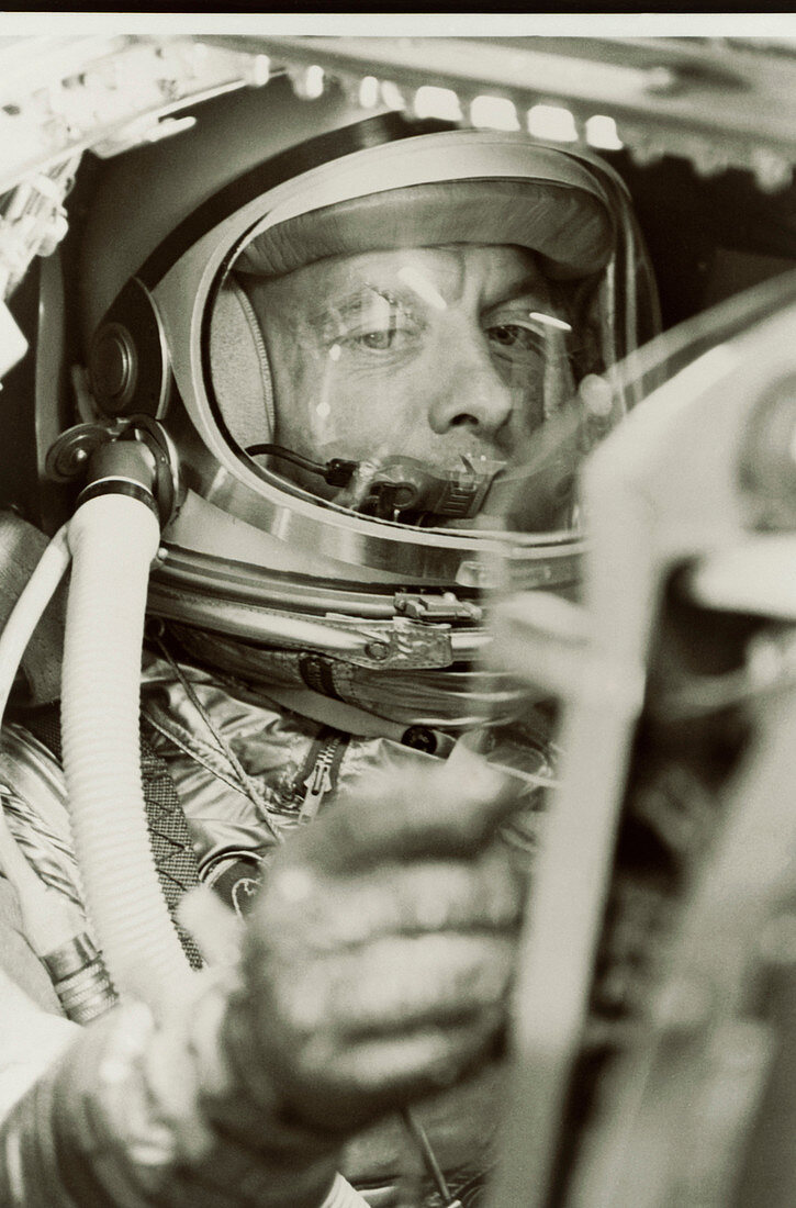 Alan Shepard in Mercury capsule,MR3