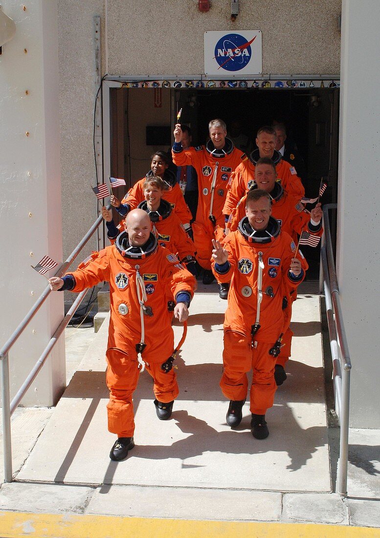 STS-121 crew 4th July 2006