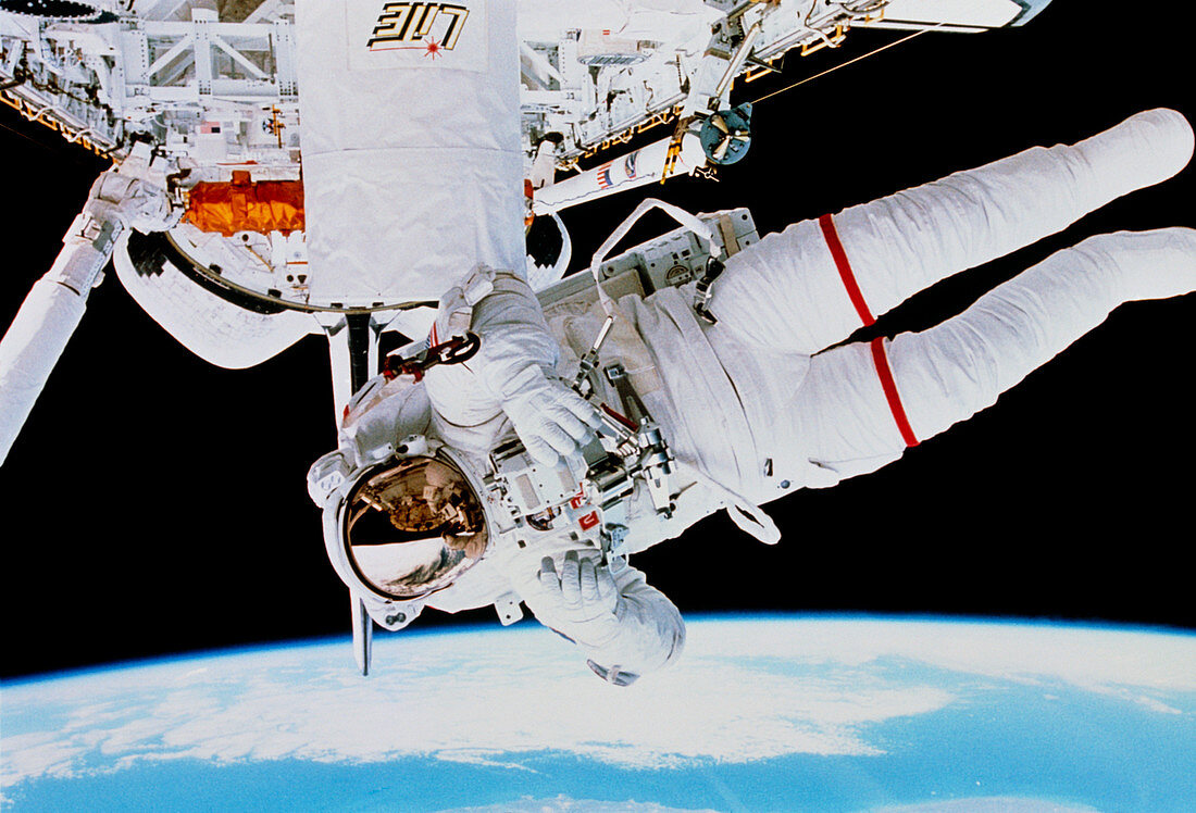 Evaluation of SAFER EVA backpack,STS-64