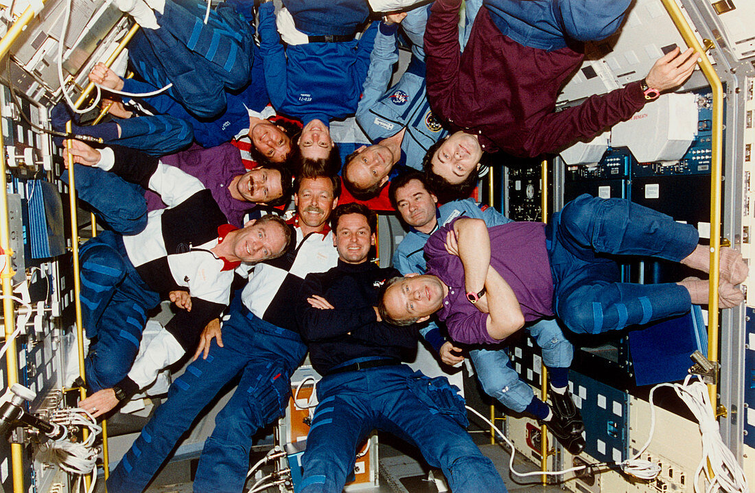 Crew portrait for Shuttle-Mir joint mission STS-71