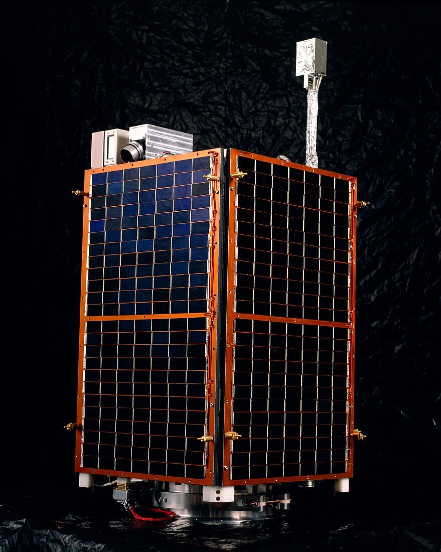 Kitsat-A lightweight communications satellite