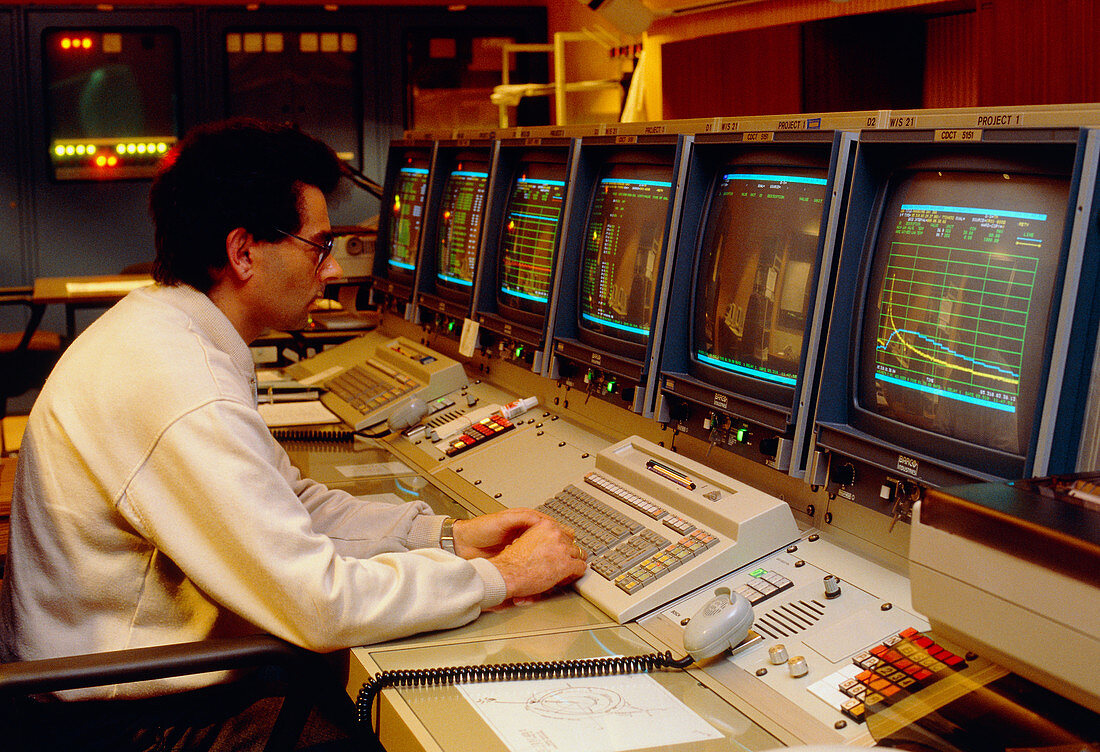 Giotto mission control room at ESA