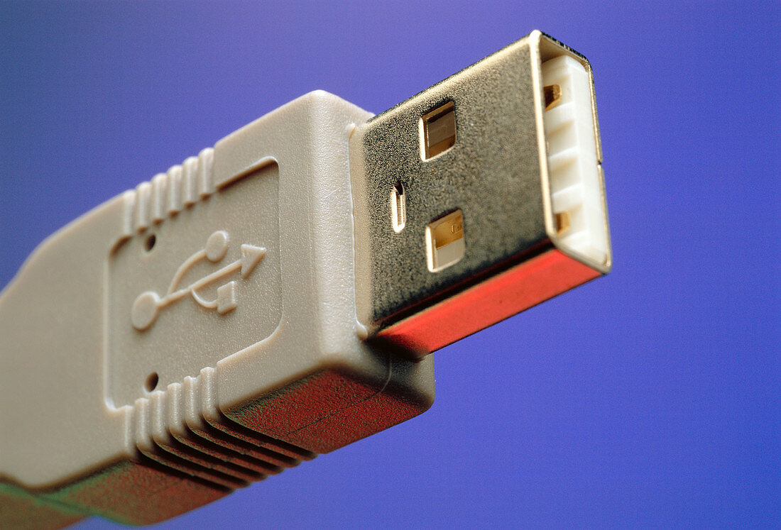 USB connecting plug
