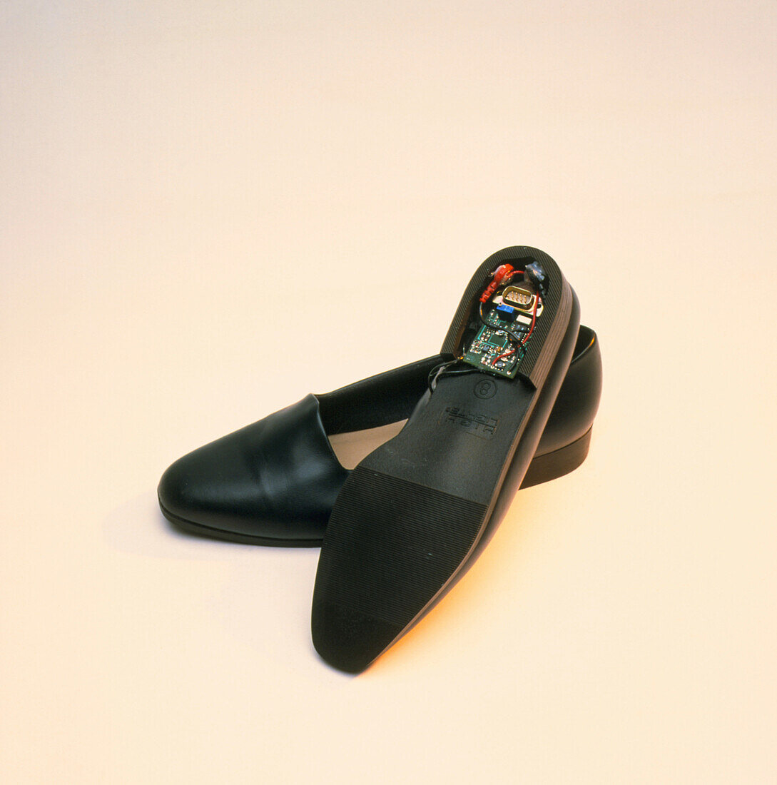 Wearable computer: stress-detecting shoes