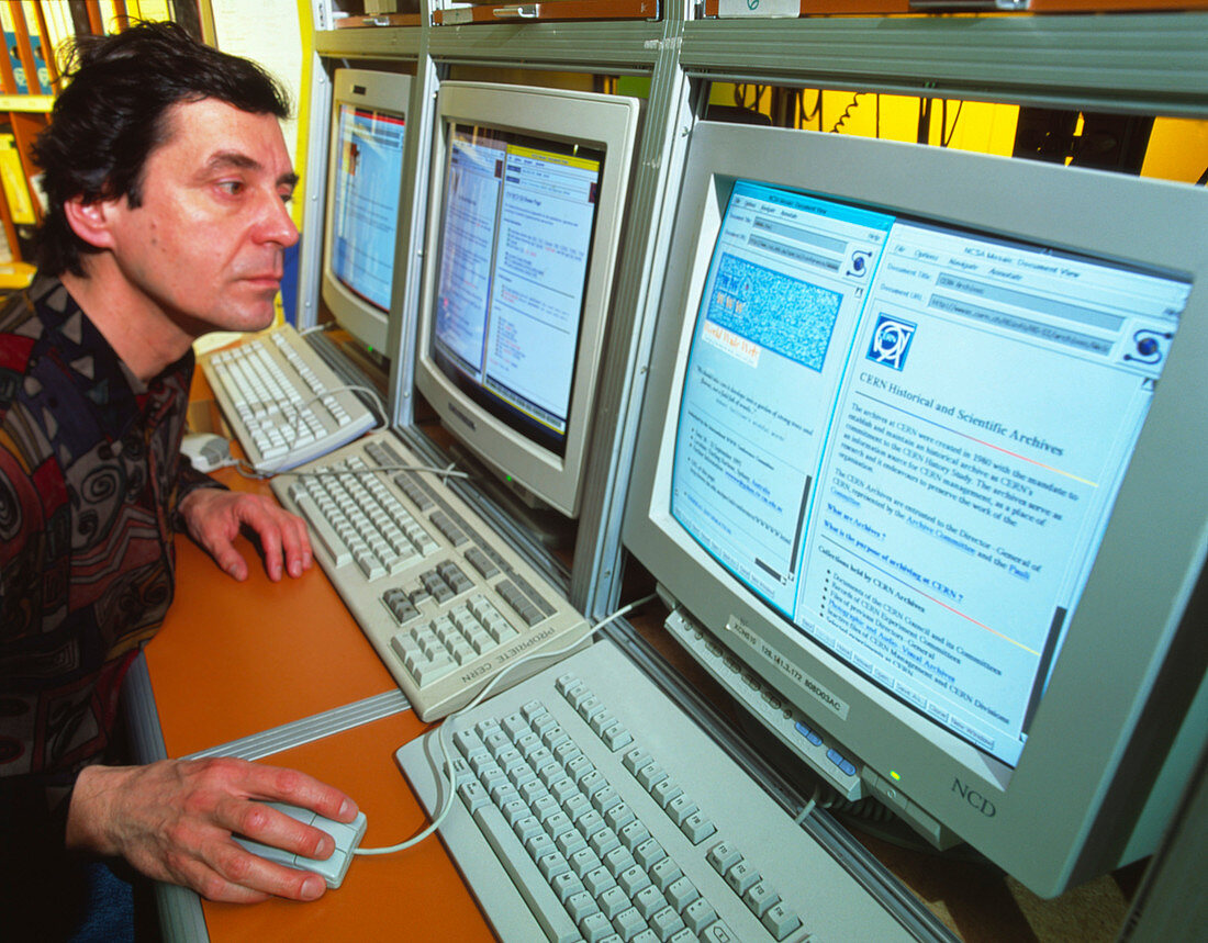 Computer scientist with WWW pages,CERN
