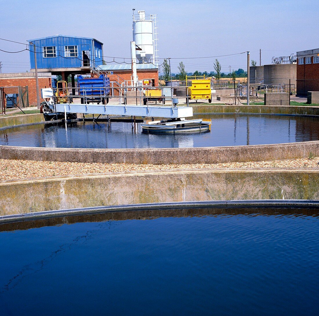 Final sedimentation tank at sewage treatment works