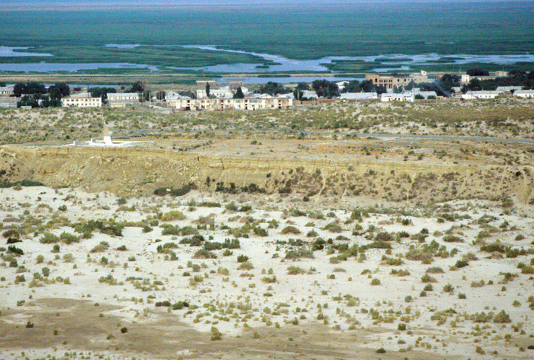 Drying of the Aral Sea,Muynak port