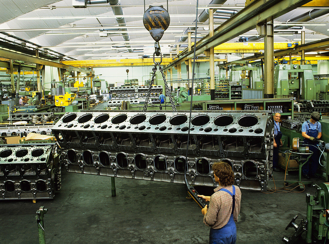 Engine manufacture