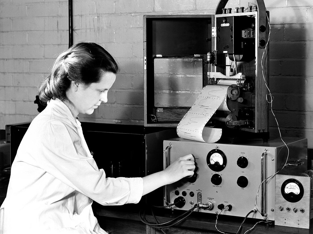 Infrared spectrometer,1954