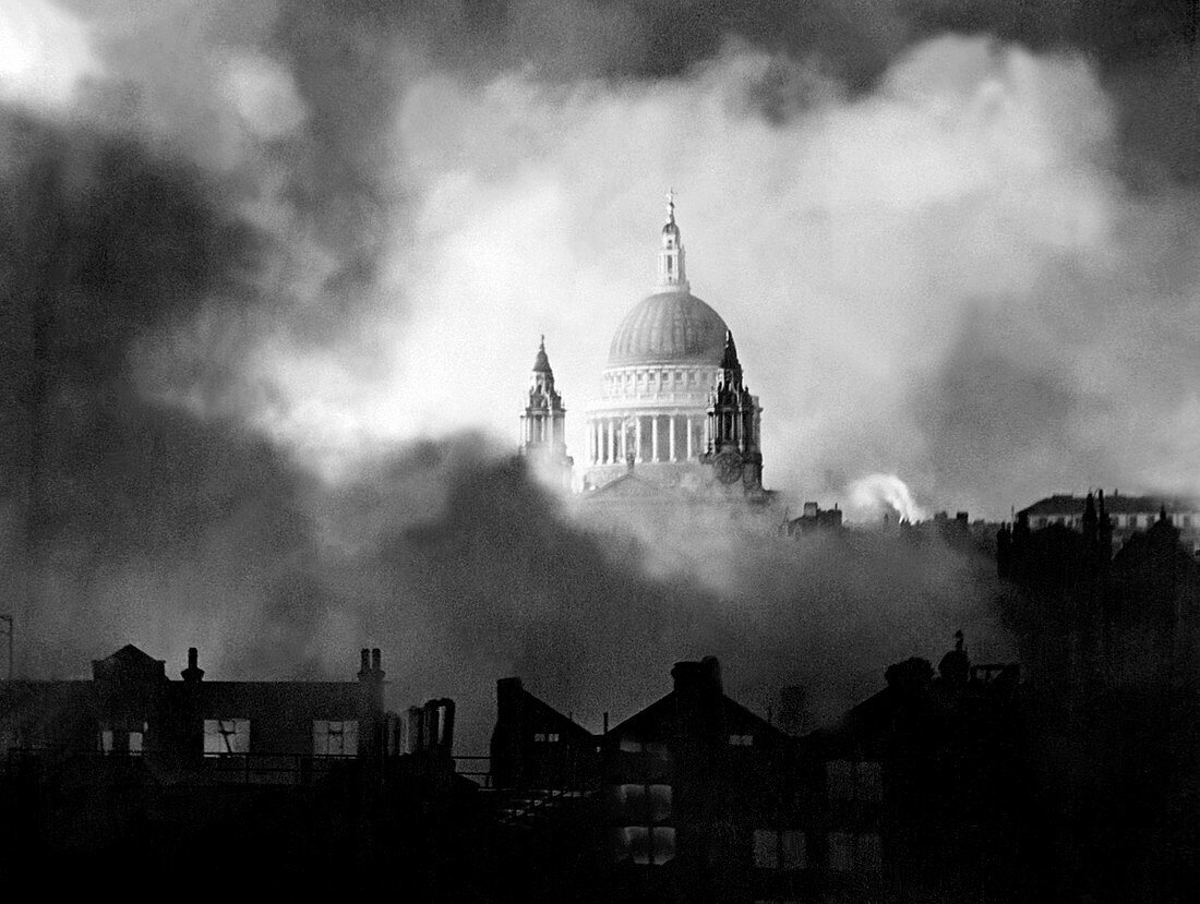 WWII air raid fire,St Paul's,1940
