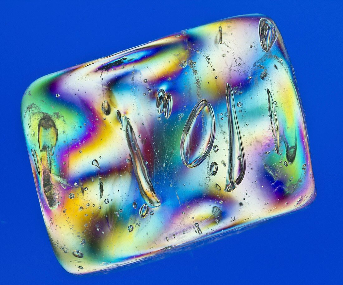 Photoelastic stress of a plastic ice cube